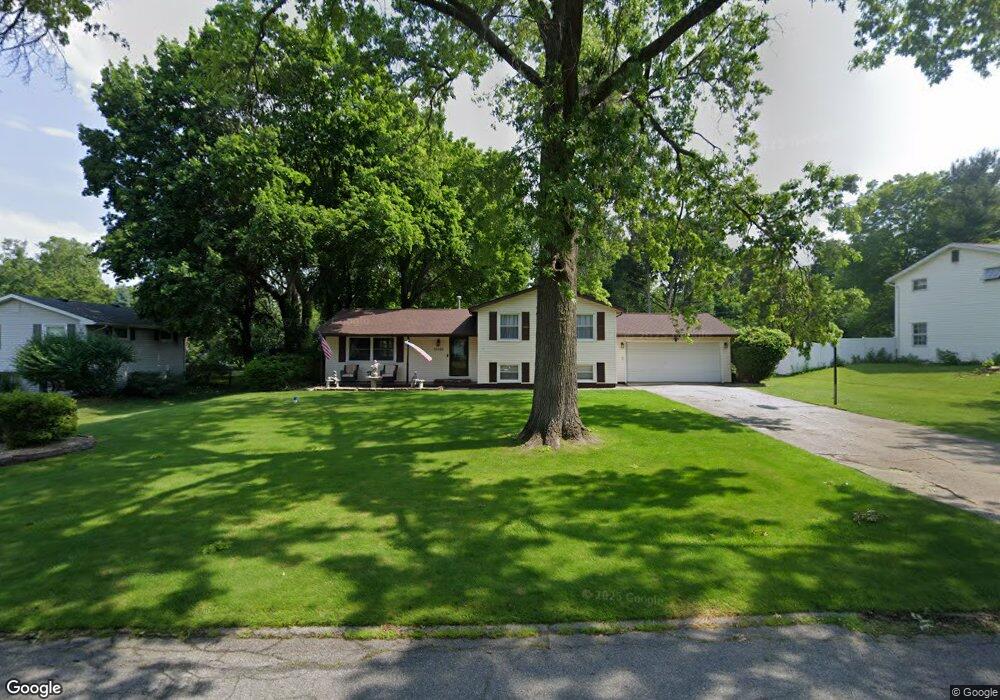 18259 Westover Dr, South Bend, IN 46637 - photo 1