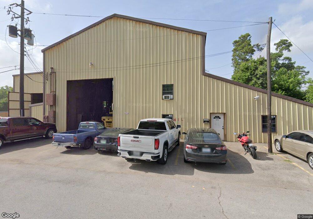 909 Marcella St, Houston, TX 77091 - photo 1