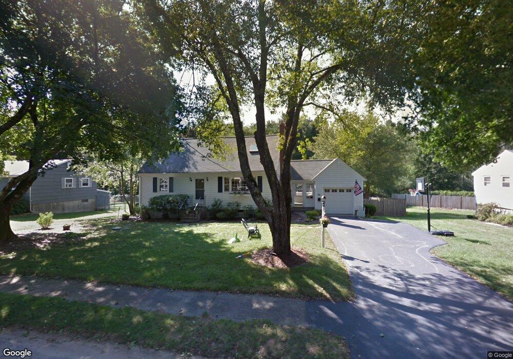 33 Pollard Dr, Millis, MA 02054 - photo 1