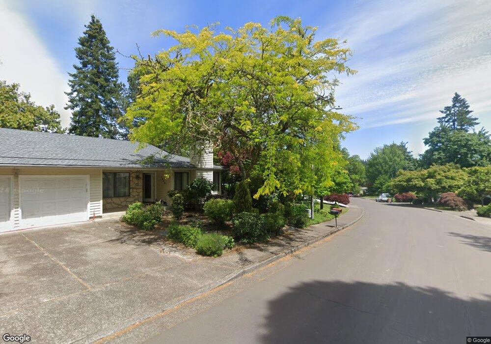 1297 Hide a Way Ln, Lake Oswego, OR 97034 - photo 1