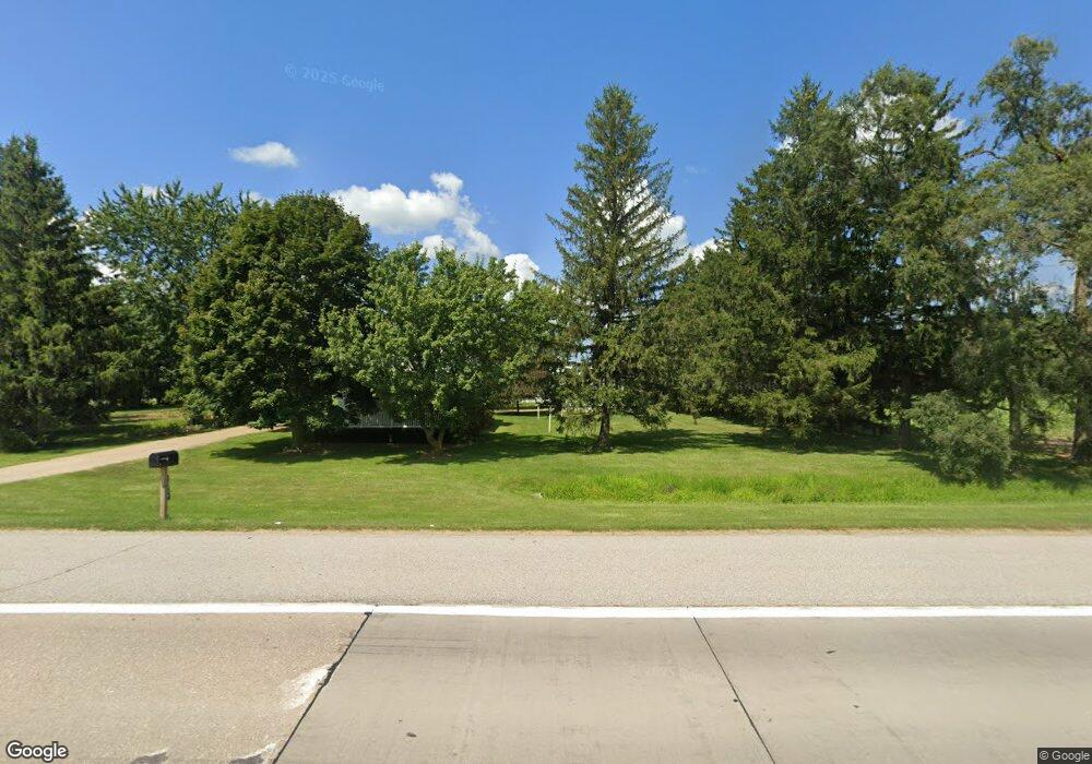 10041 Birch Run Rd, Birch Run, MI 48415 - photo 1