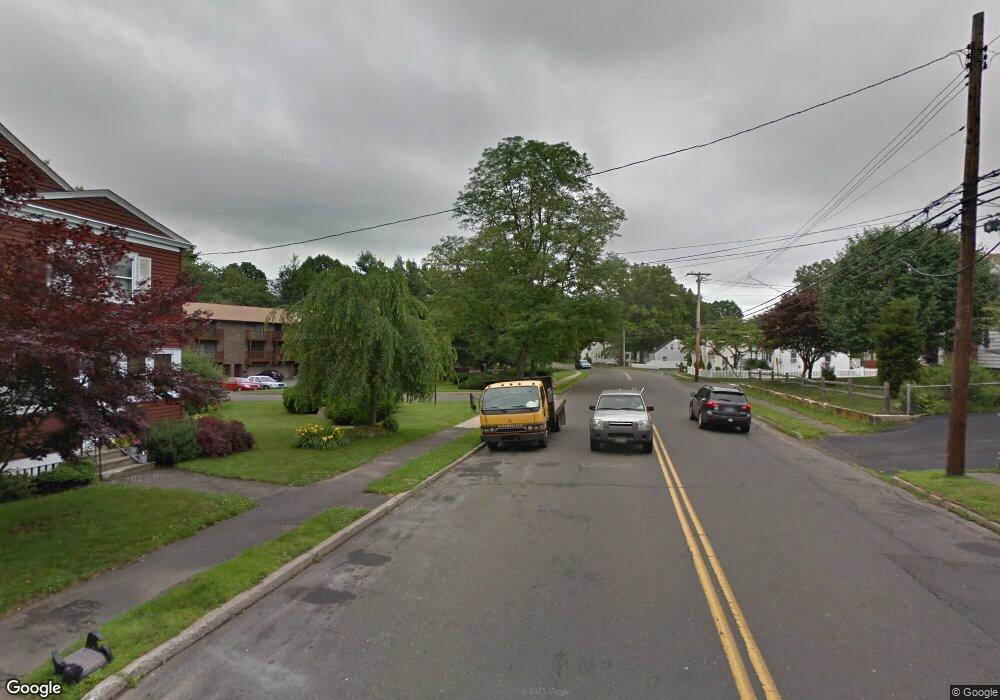 358 Knapps Hwy, Fairfield, CT 06825 - photo 1