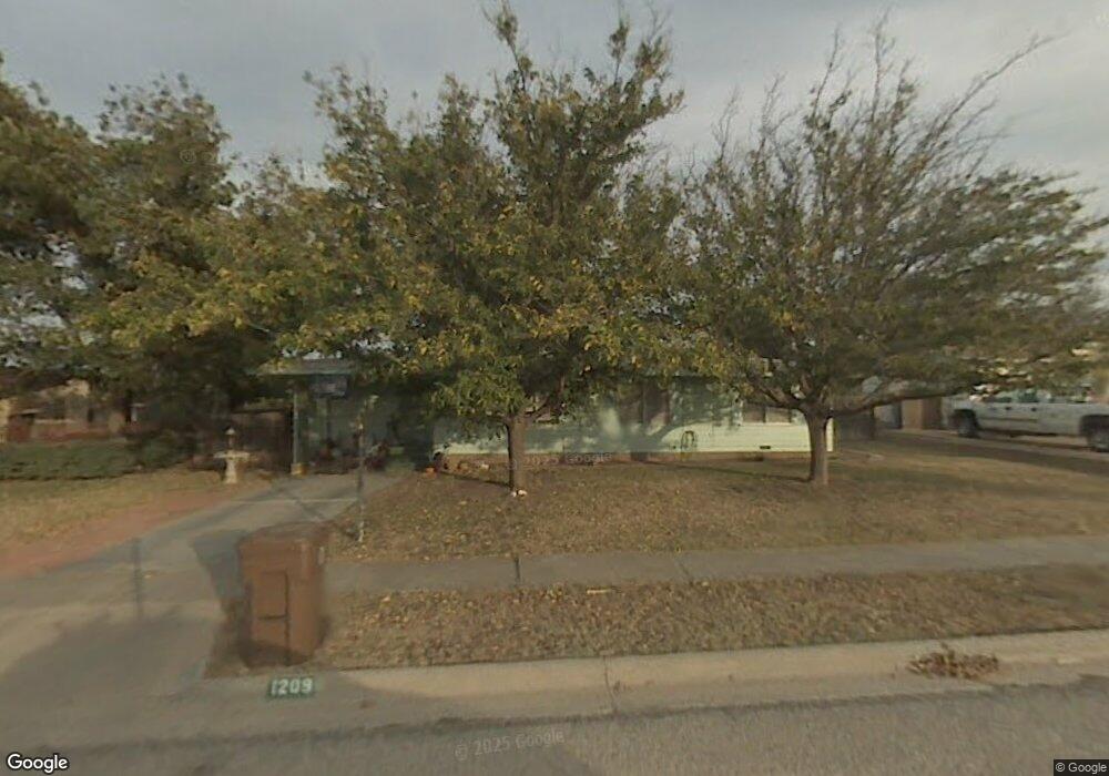 1209 Pennsylvania Ave, Big Spring, TX 79720 - photo 1