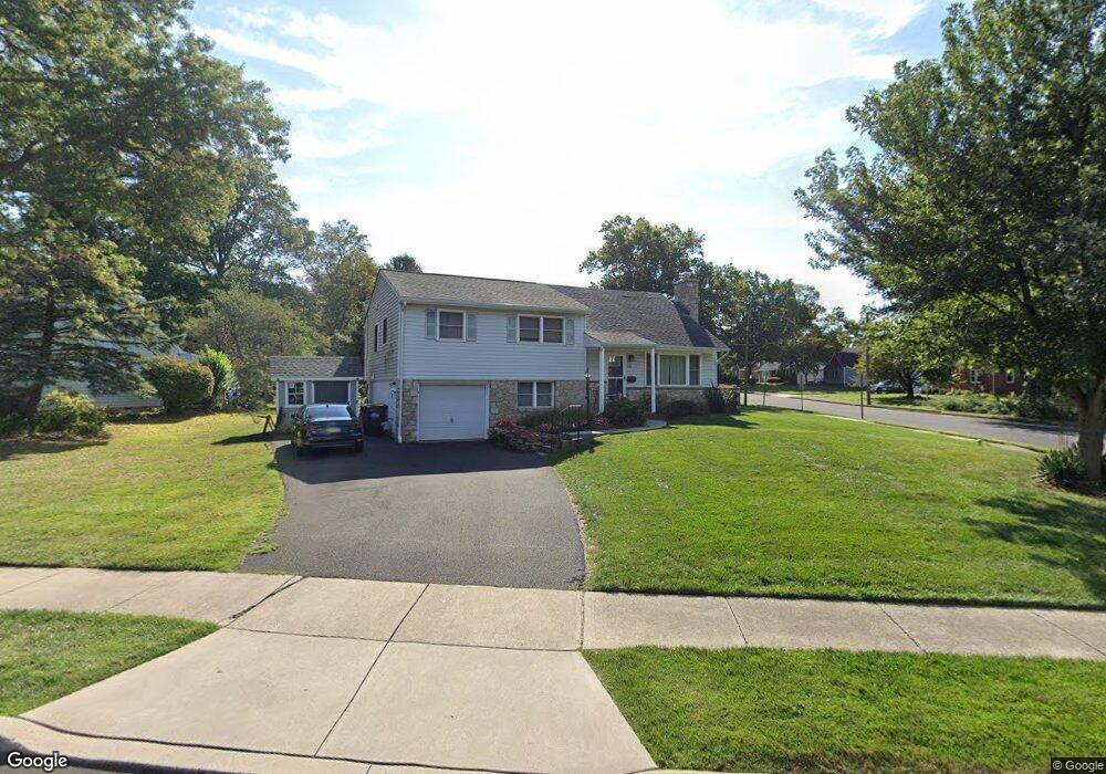 316 Erie Dr, Lansdale, PA 19446 - photo 1