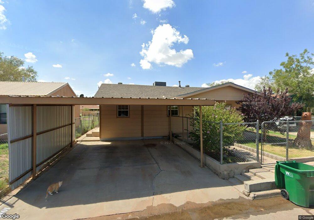 1401 S Perry Dr, Hobbs, NM 88240 - photo 1