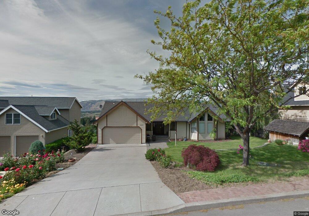 1625 E 20th St, the Dalles, OR 97058 - photo 1