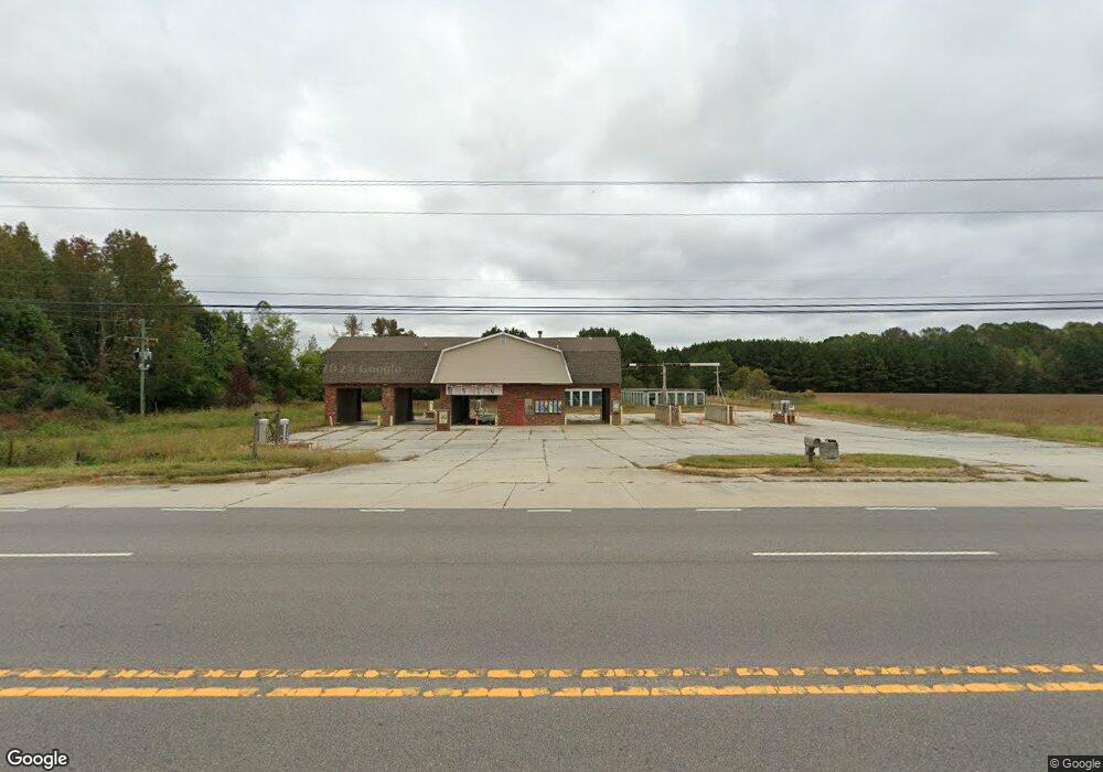 6457 General Mahone Hwy, Waverly, VA 23890 - photo 1