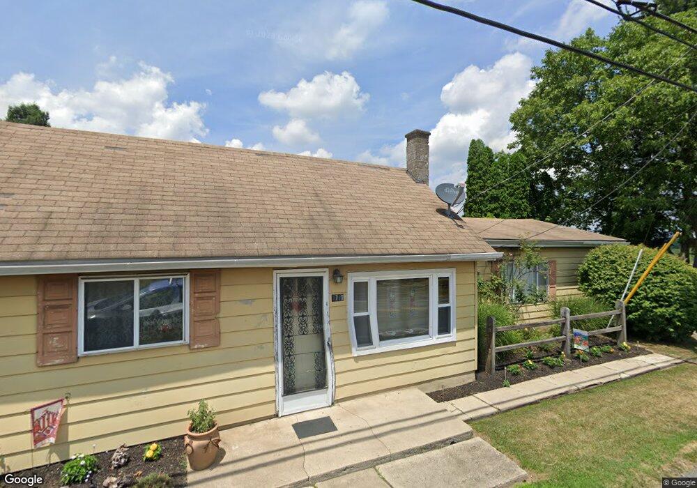 1717 Clearview Rd, Coplay, PA 18037 - photo 1