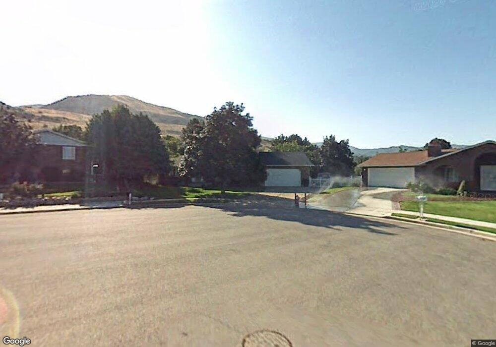 492 Sheridan Cir, Centerville, UT 84014 - photo 1