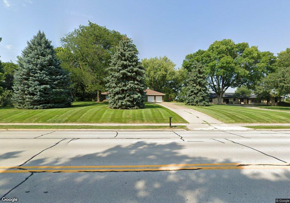 5101 Ashworth Rd, West Des Moines, IA 50266 - photo 1