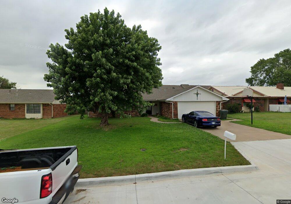 1911 Wildewood Dr, Ardmore, OK 73401 - photo 1