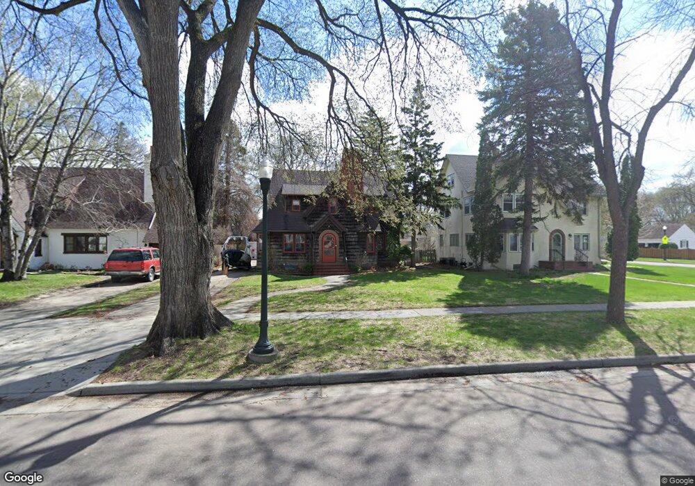 1444 8th St S, Fargo, ND 58103 - photo 1