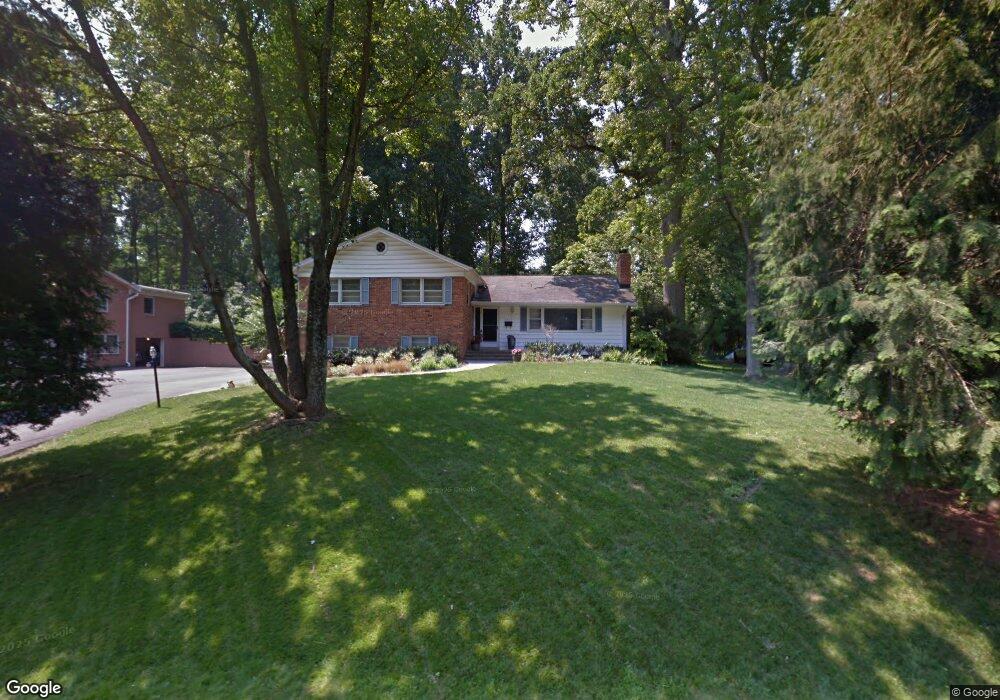 6435 Walters Woods Dr, Falls Church, VA 22044 - photo 1