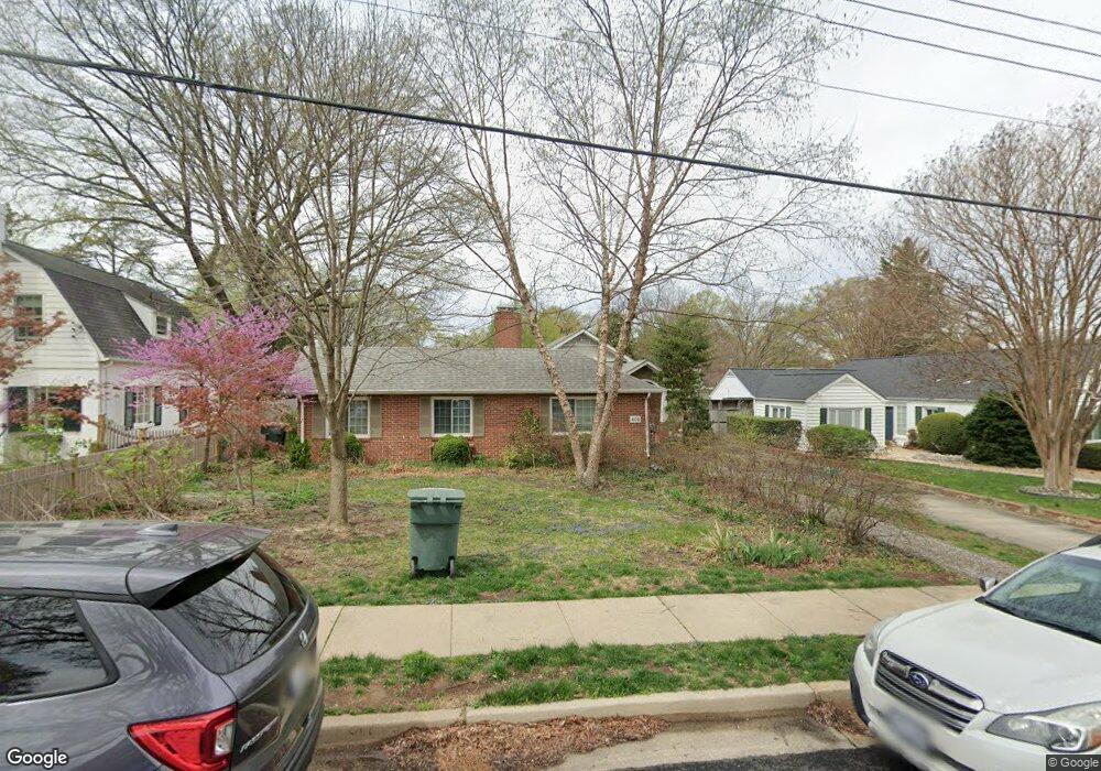 404 Cloverway Dr, Alexandria, VA 22314 - photo 1