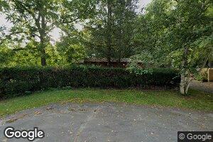 9 Squire Ln, Amherst, MA 01002