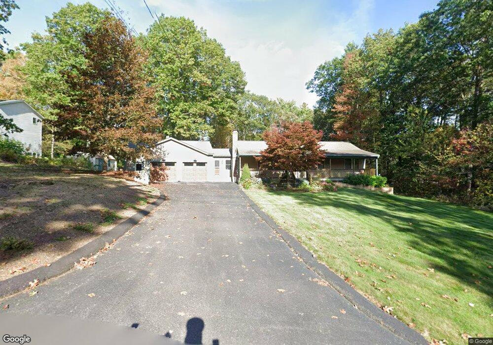 8 Navajo St, Hubbardston, MA 01452 - photo 1