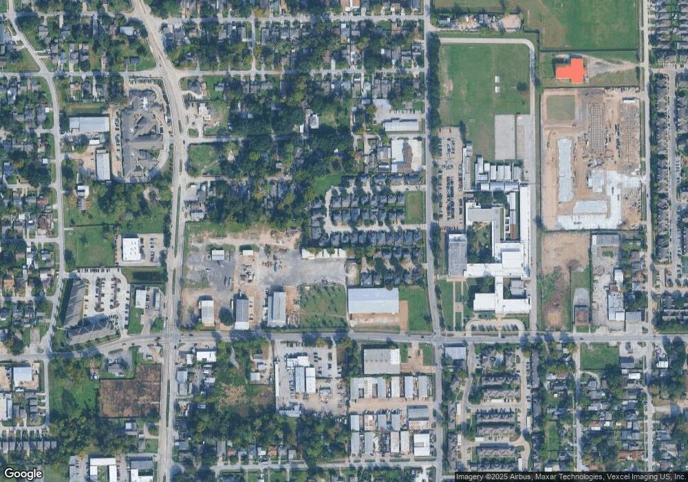 210 S Native Ln, Houston, TX 77022 - photo 1