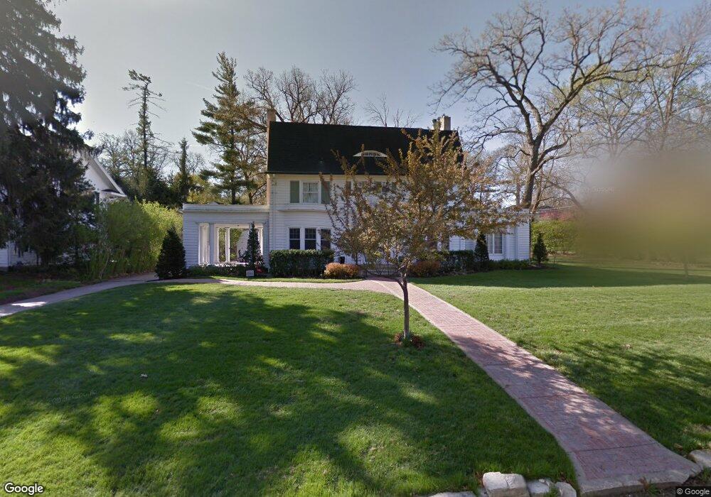 2101 Ridgeway Dr SE, Cedar Rapids, IA 52403 - photo 1