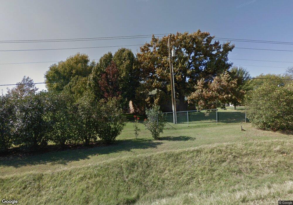 2101 Rambling Rd, Edmond, OK 73025 - photo 1