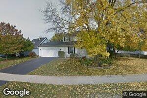 562 Milton Dr, Naperville, IL 60563