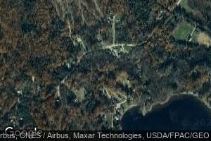 4 Little Bear Ln, Hartford, ME 04220