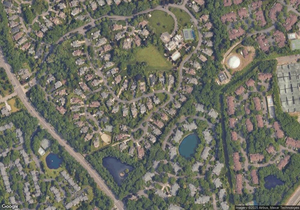 26 Meadow Ln, Manhasset, NY 11030 - photo 1