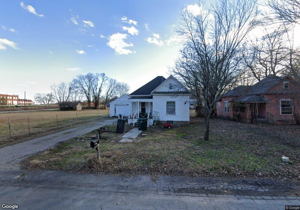 2510 Felix Ave, Parsons, KS 67357 - photo 1