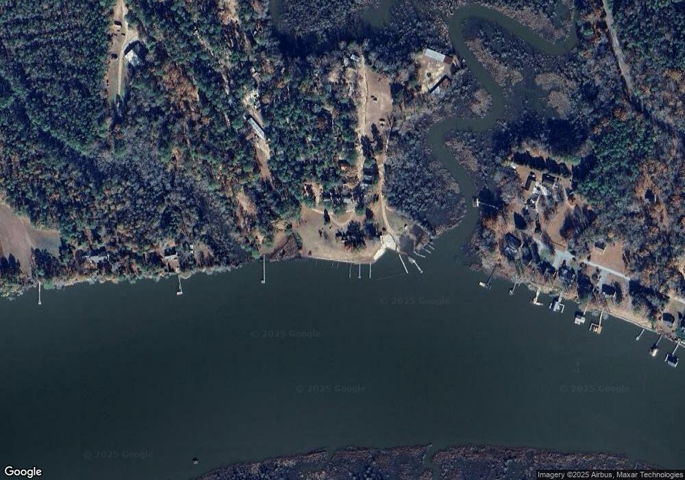 768 James Rd, King and Queen Court House, VA 23085 - photo 1