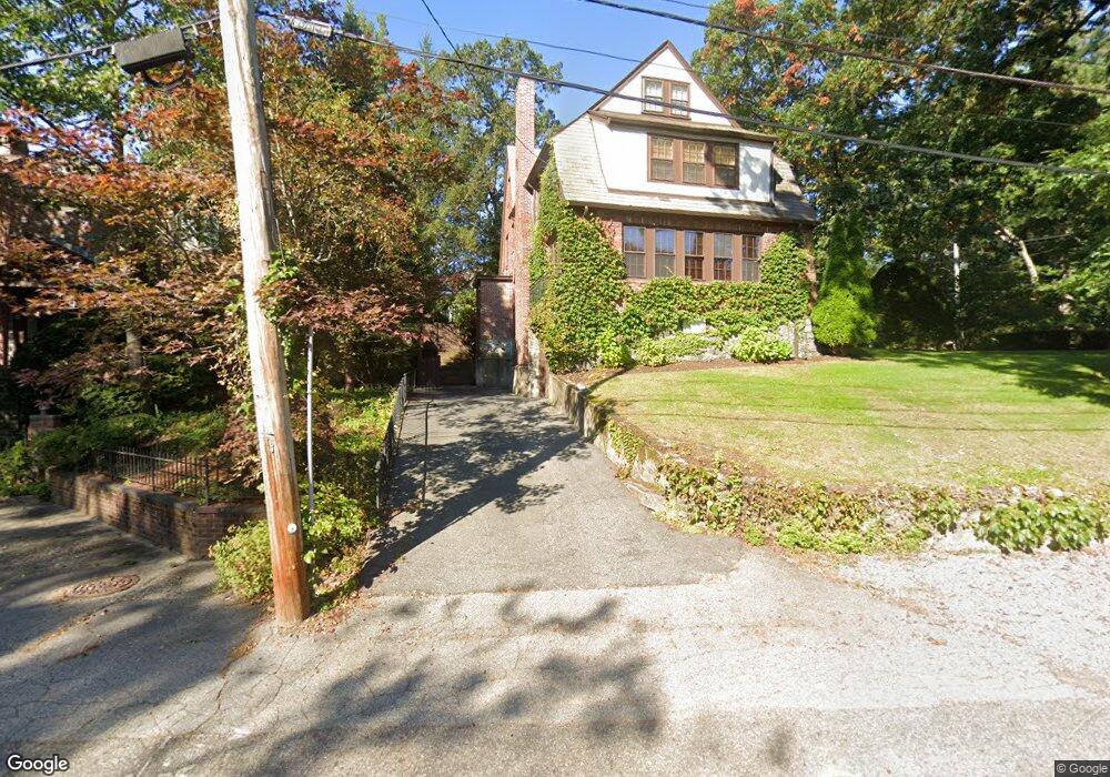 9 Oakvale Rd, Waban, MA 02468 - photo 1