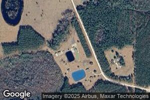 909 Woodrow Cox Rd, Waycross, GA 31503