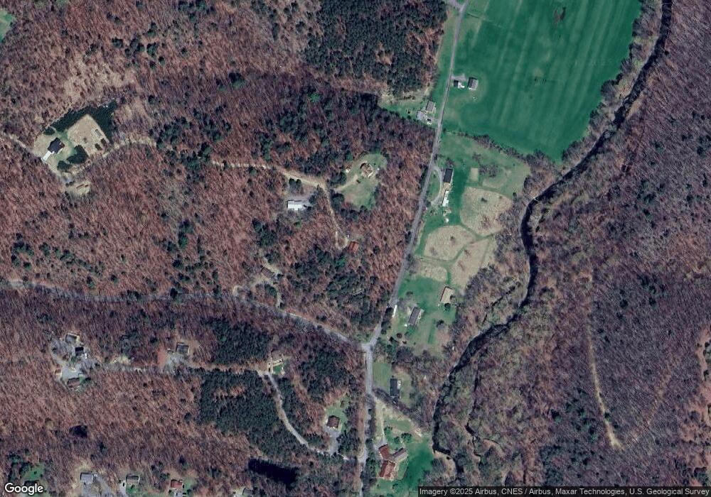 412 Hideaway Ln, Berkeley Springs, WV 25411 - photo 1