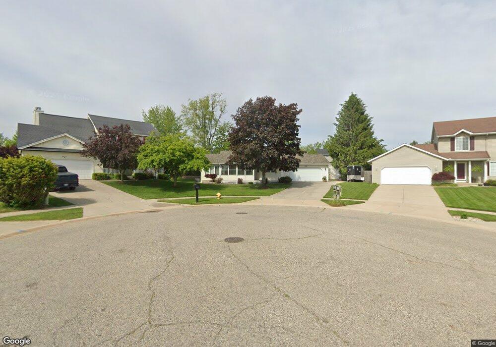 5449 Golfcrest Ct SW, Wyoming, MI 49509 - photo 1