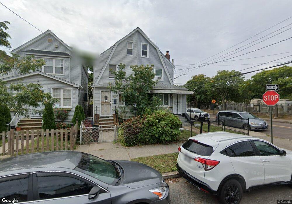 8402 106th Ave, Ozone Park, NY 11417 - photo 1