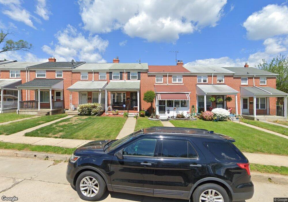 520 Queensgate Rd, Baltimore, MD 21229 - photo 1