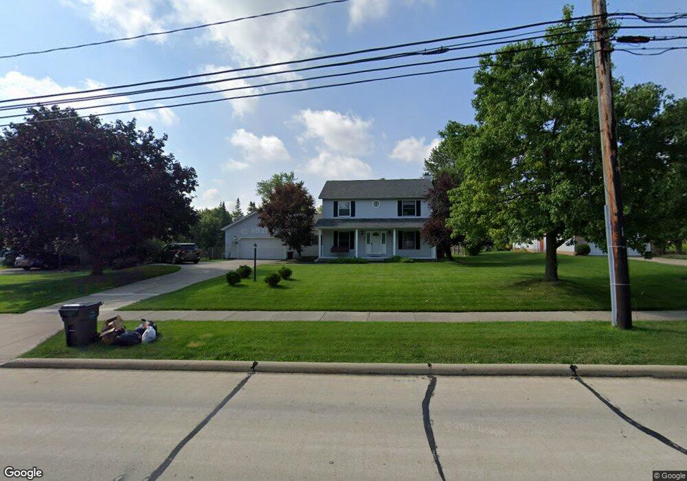 3091 Royalwood Rd, North Royalton, OH 44133 - photo 1