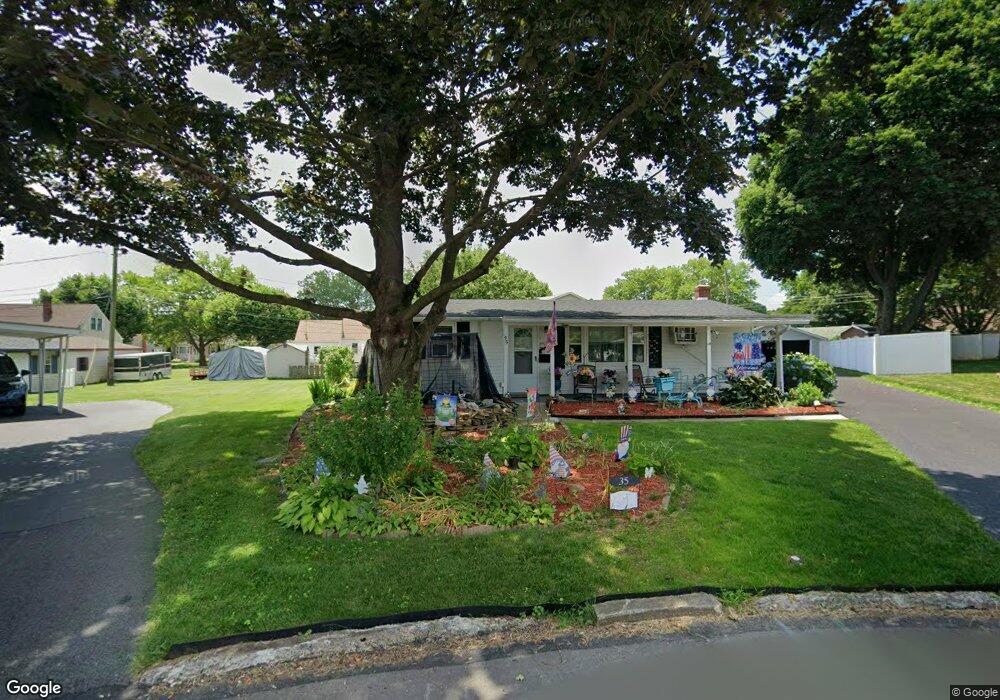 35 Seyfried Ave, Nazareth, PA 18064 - photo 1