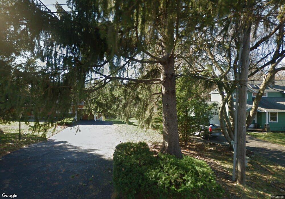 8 Glen Pines Ln, Norwalk, CT 06850 - photo 1