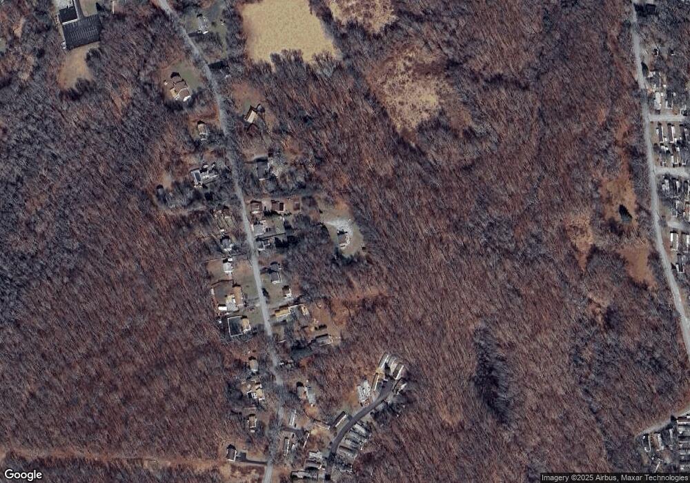 365 1/2 Mohegan Park Rd, Norwich, CT 06360 - photo 1