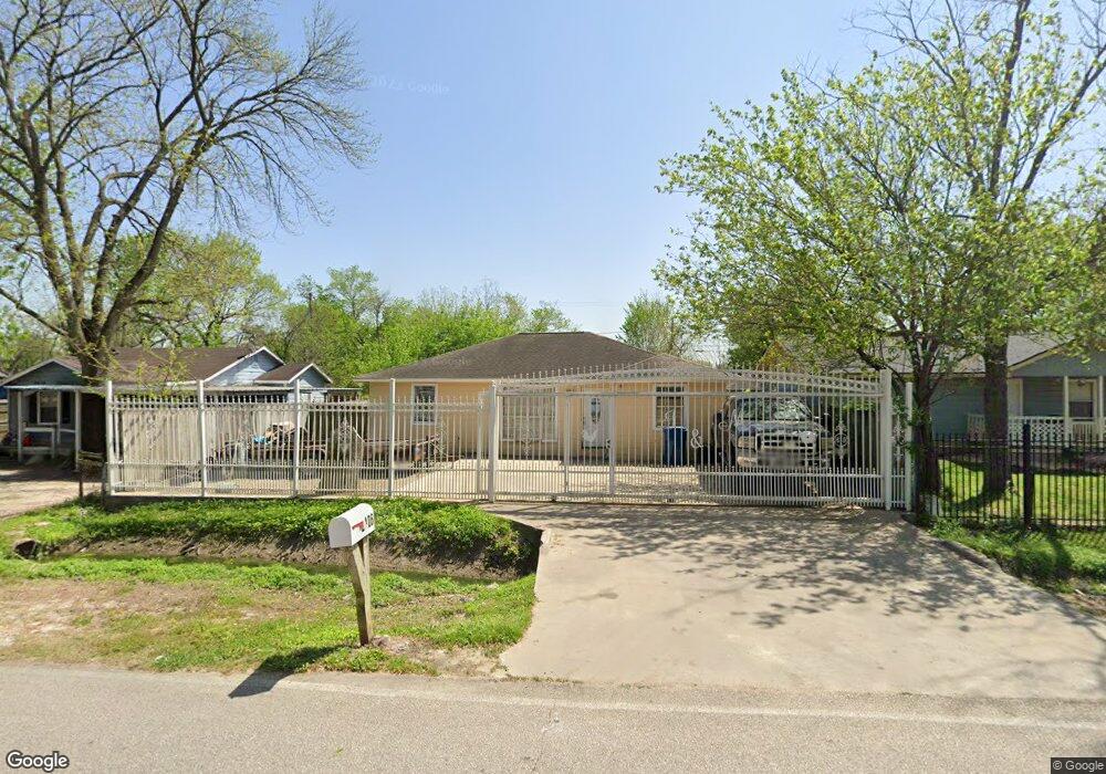 2406 Cromwell St, Houston, TX 77093 - photo 1