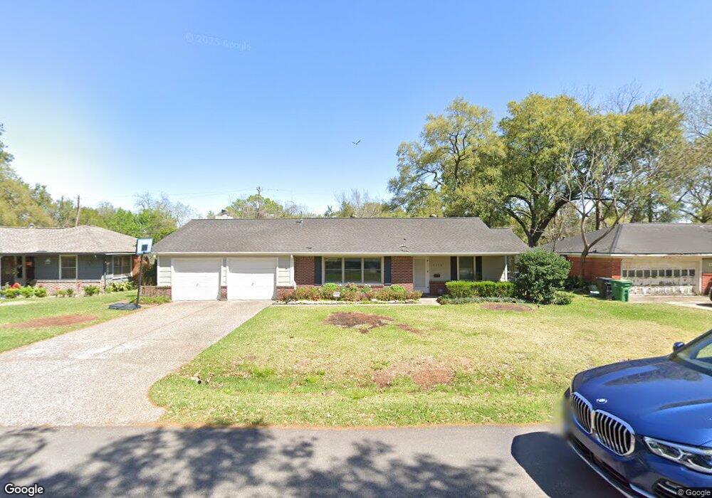 1718 Longacre Dr, Houston, TX 77055 - photo 1