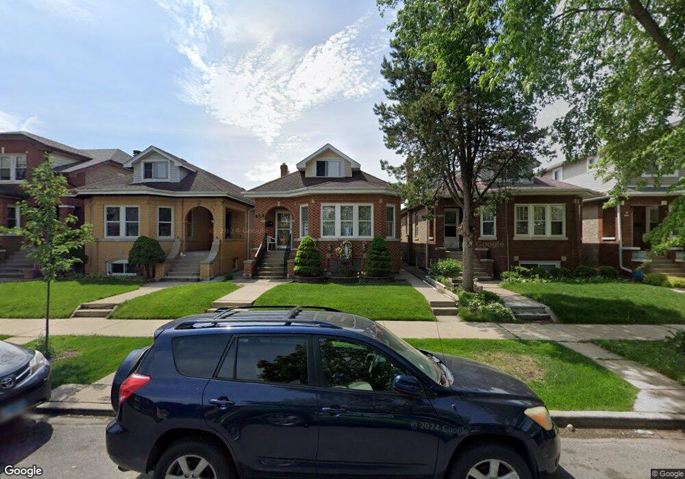 5231 W Oakdale Ave, Chicago, IL 60641 - photo 1