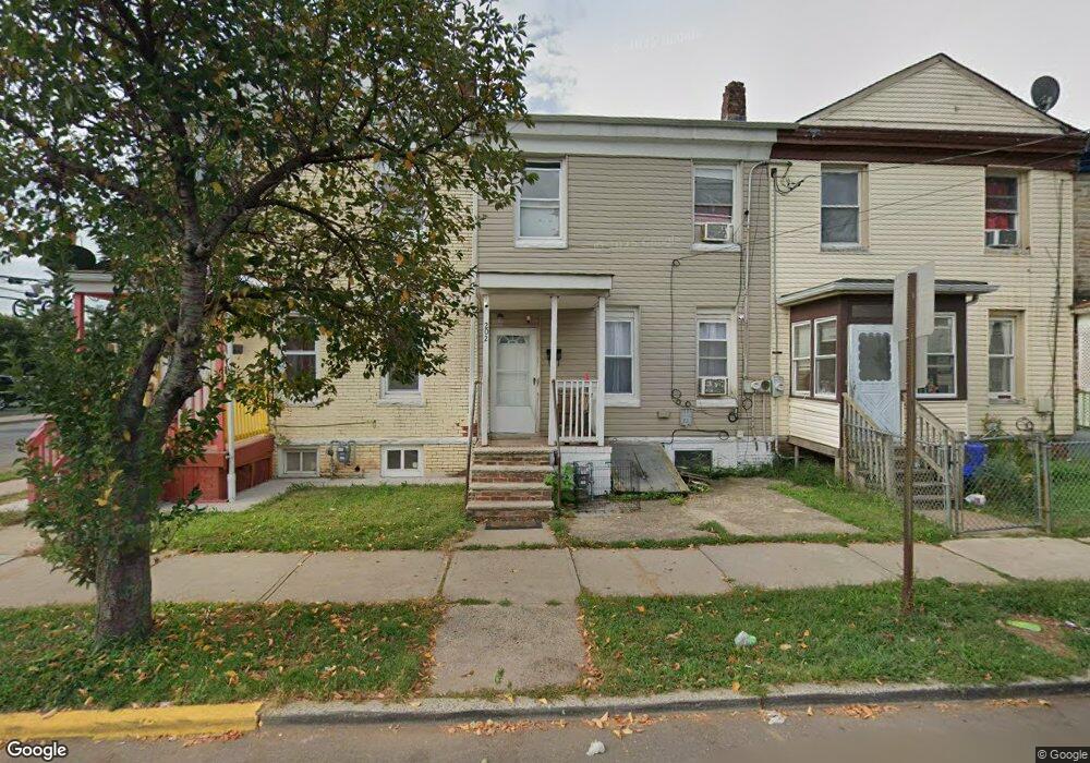 202 Handy St, New Brunswick, NJ 08901 - photo 1