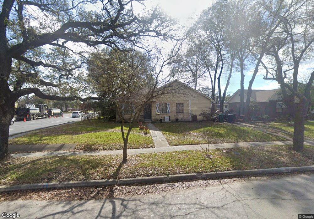 7546 Edna St, Houston, TX 77087 - photo 1