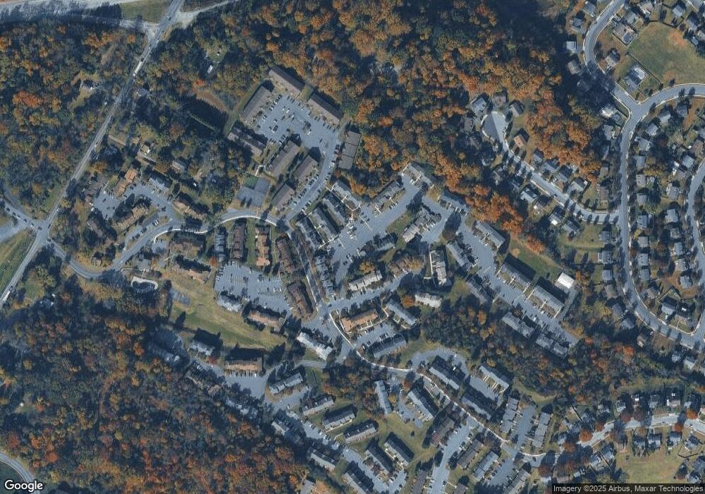 72 Holly Dr, Reading, PA 19606 - photo 1