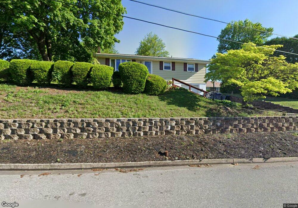 303 Elm St, Hamburg, PA 19526 - photo 1