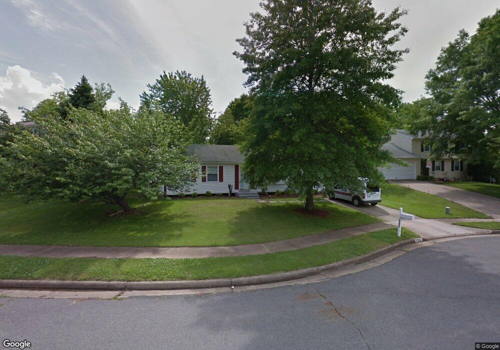 6208 Knoll View Place unit 20120, Centreville, VA 20120 - photo 1