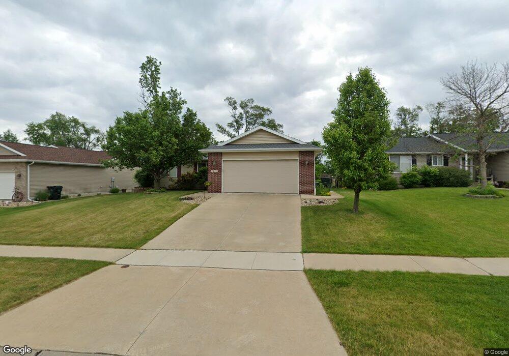 1117 Moose Dr NW, Cedar Rapids, IA 52405 - photo 1