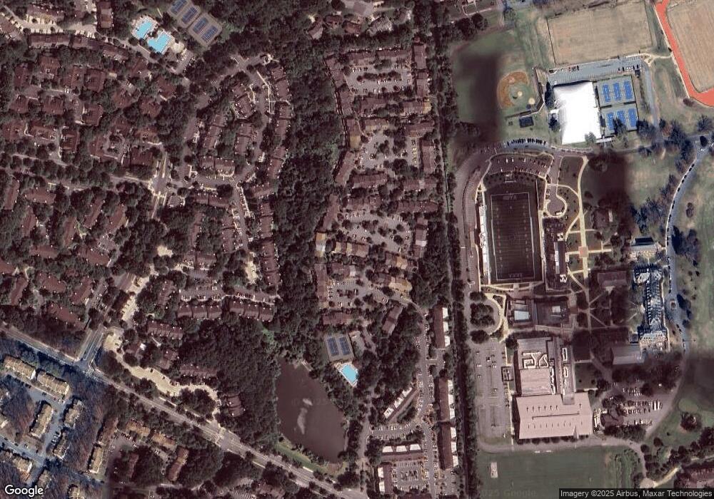 10750 Brewer House Rd, Rockville, MD 20852 - photo 1