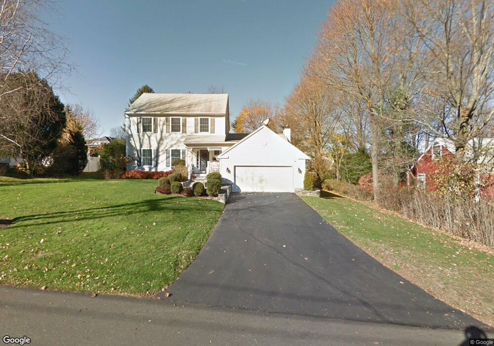 39 Grace St, New Canaan, CT 06840 - photo 1