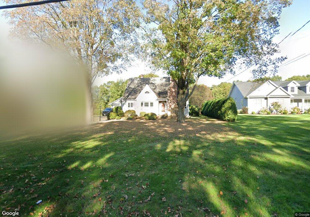 592 Amostown Rd, West Springfield, MA 01089 - photo 1